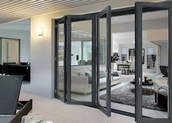 Brief analysis of the characteristics of aluminum alloy doors and solid wood doors